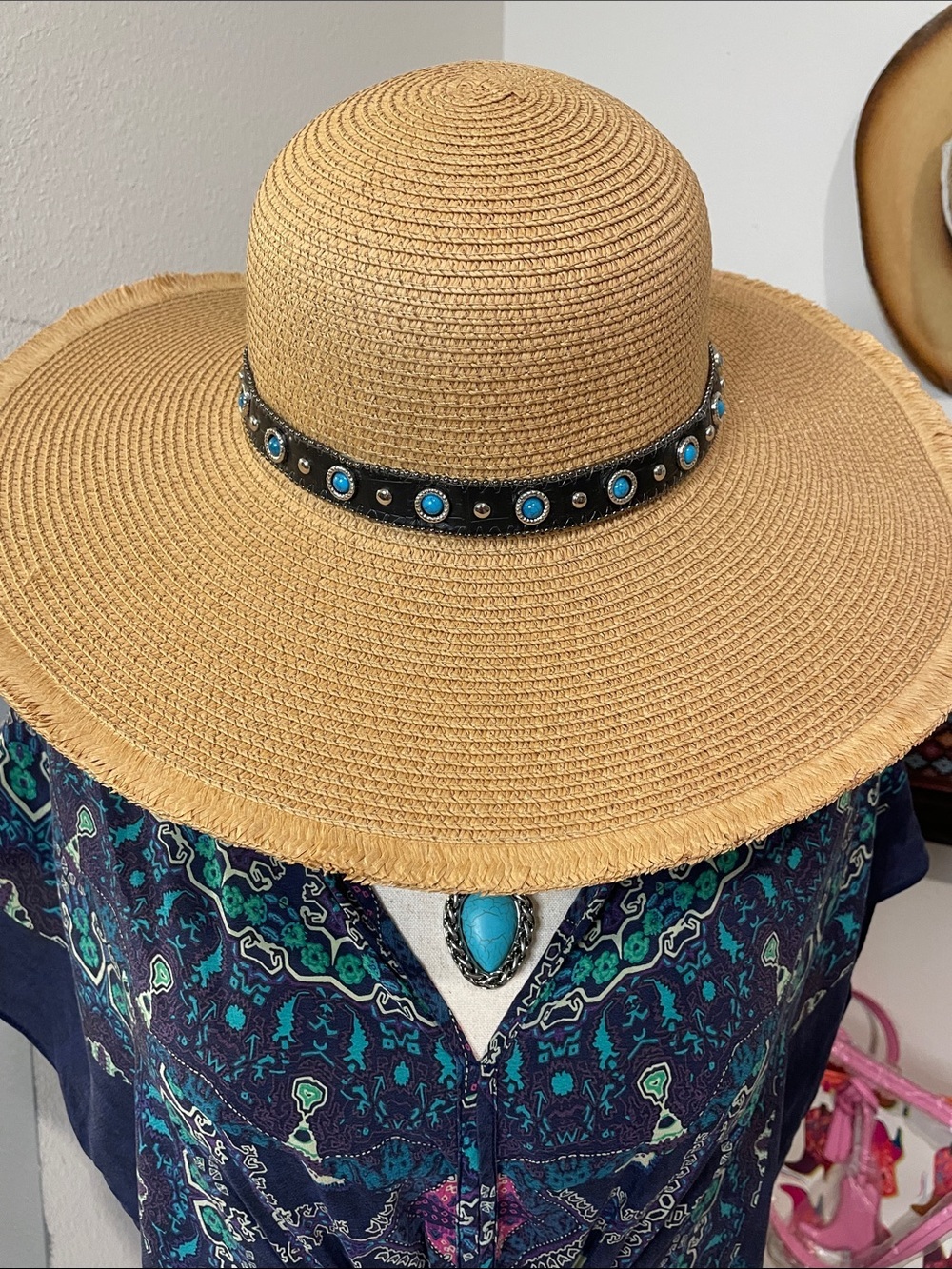 Women’s Western Straw Sun Hat with turquoise & Silver Accent band